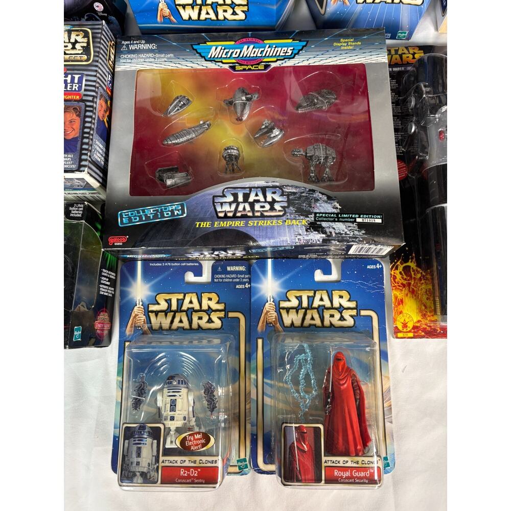 Lot Star Wars Mixed Collectibles 2000's era Figures Vehicles Micro Machines PEZ - Picture 10 of 16